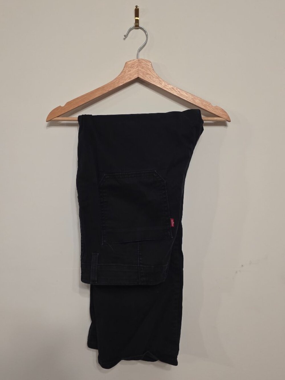 Levi's Surplus Staight Pants in Cavier Black